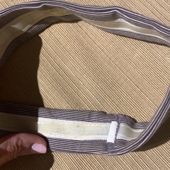 LULULEMON Striped Headband - Picture 5 of 5